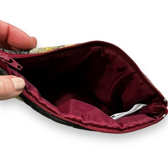 Vintage Tapestry Golfer Print zip Pouch Holdings Fine Accessories 5” x 7” - Picture 4 of 7